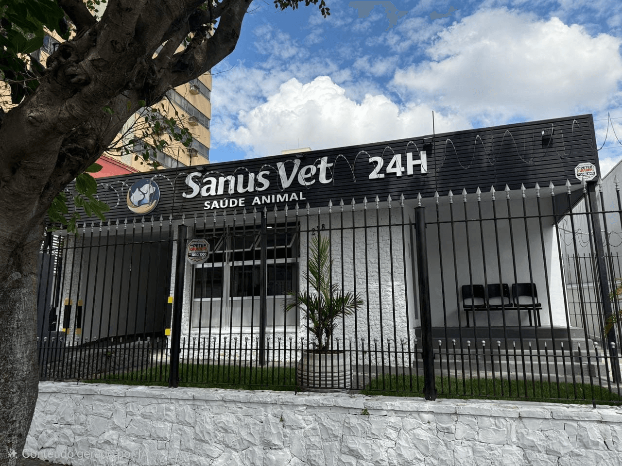Equipe e estrutura da clínica Sanus Vet